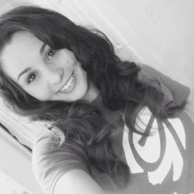 I♥️Jesus † and I Love traveling, worshiping, playing guitar, laughing, & going on crazy wild/spontaneous adventures ♡