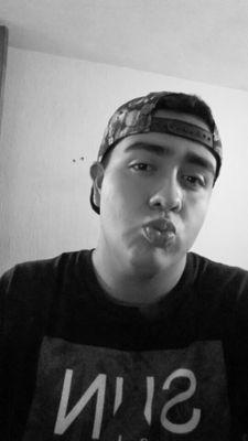 soy una persona sociable, buena onda, amigable y con la que puedes contar en cada momento que lo necesites :D