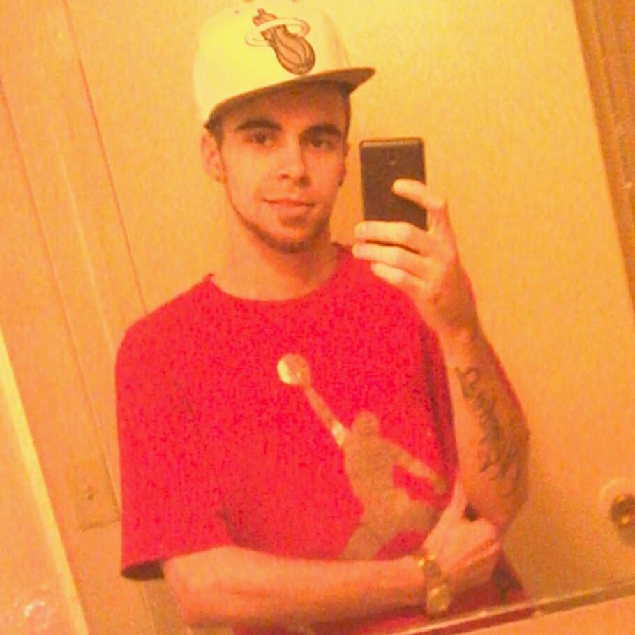 sftw2's profile picture. 