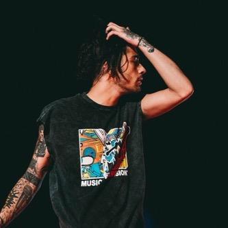 hey sunshine, Free follow but go follow @orgazayn please :)