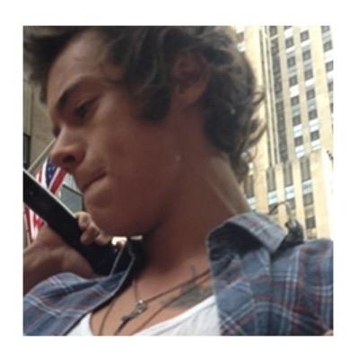 free follow from @laurenjzer- follow back please? :)