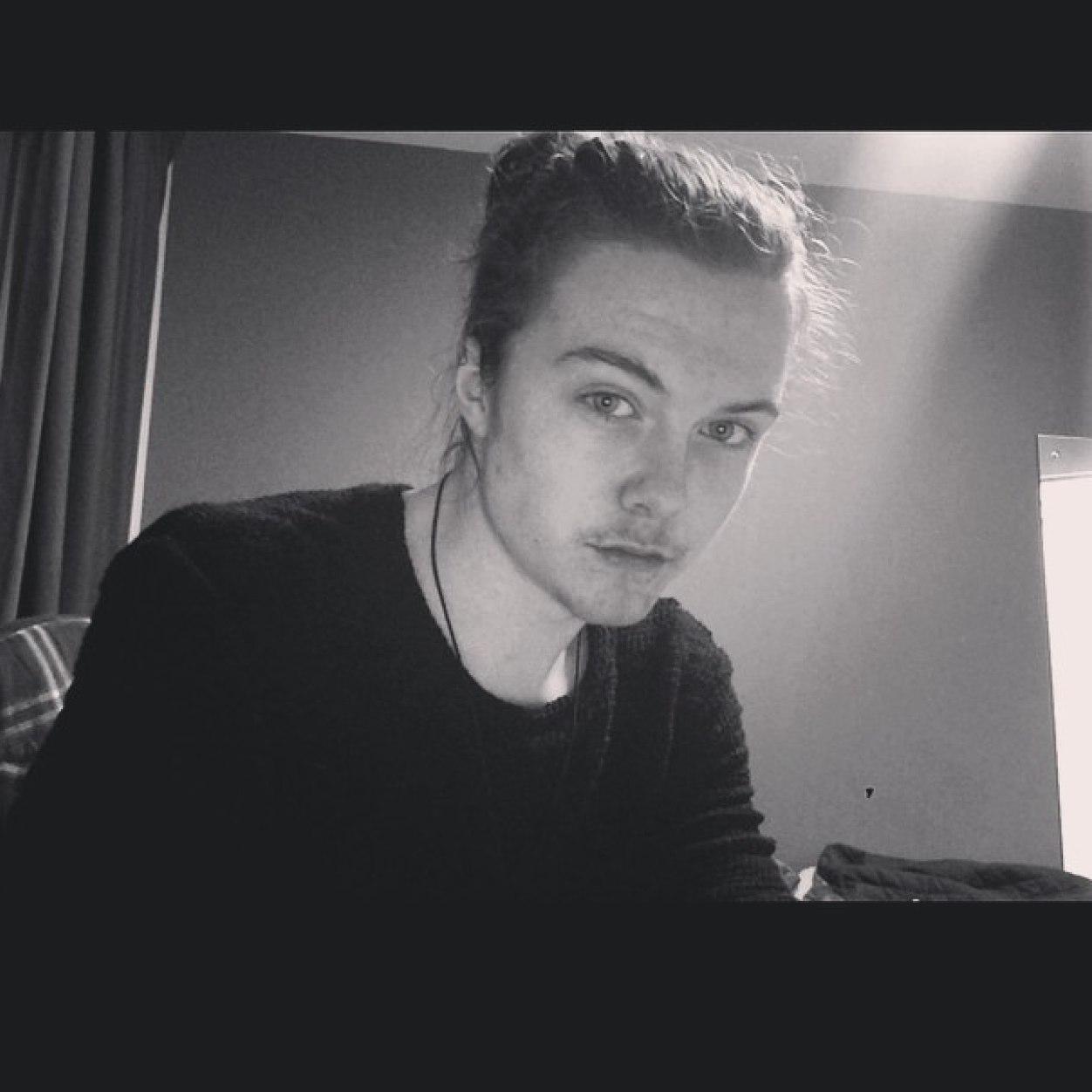 username_JOE's profile picture. Political maverick, economic blabberer and all-round sarcasm magician.