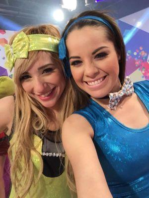 @VickieCaballero me dio FAV 5 veces///@WeraSosa me dio RT///AustinDanielHerrera///@chocoloveAc///@JazminConJ///@ArelyTellez////Adriana Contreras///@Anel_90