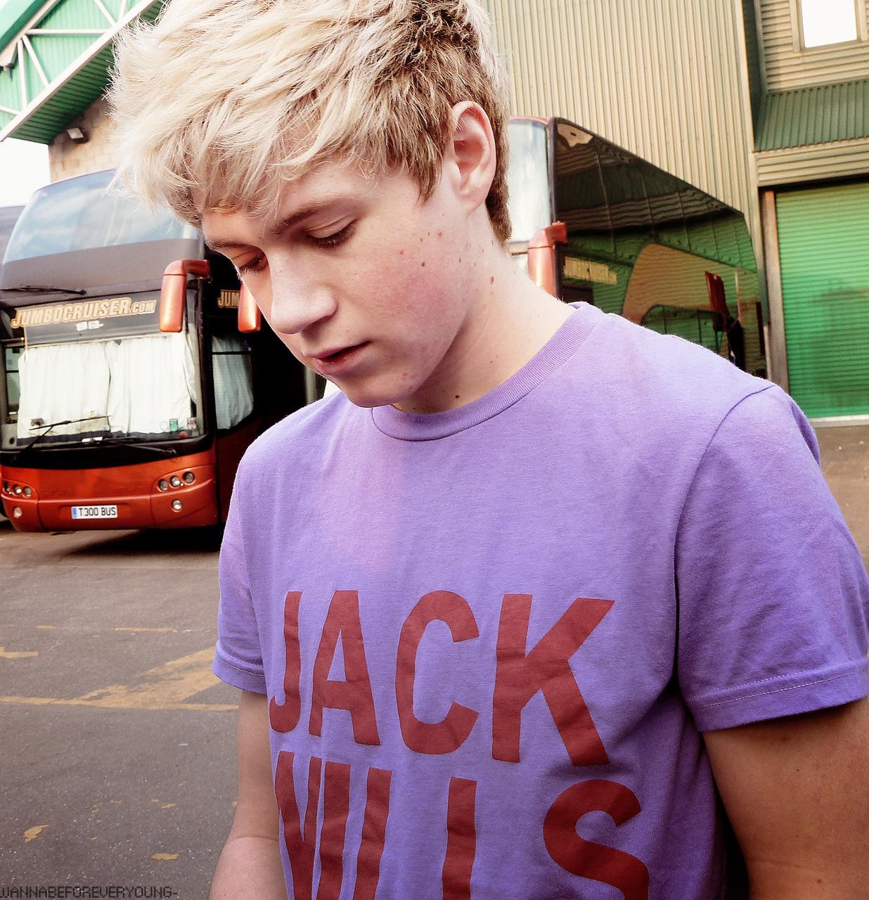 don't talk to me until Zayn rejoins the band. I'm in a mental and depressed state till then.