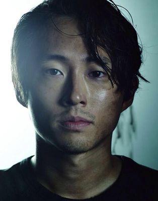 25. Glenn Rhee, casado y locamente enamorado de @ElasticHeartMg , gran amigo y fiel a Rick Grimes. #WalkingRol