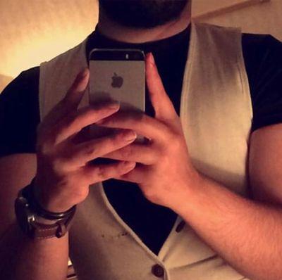 almsor230's profile picture. 