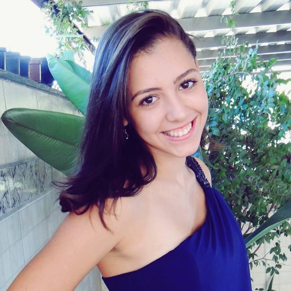 Não faça de sua vida um rascunho ,porque talvez não dê tempo de passar a limpo!