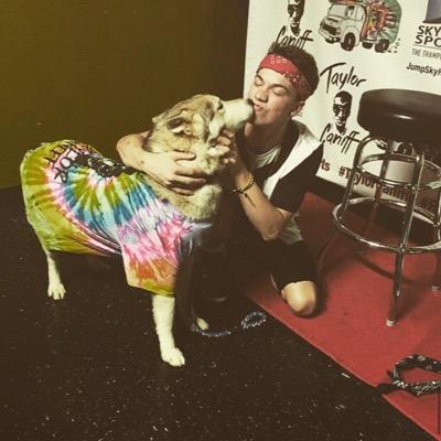 ArthigaK's profile picture. Your hero wears a cape, mine wears a bandana ❤️