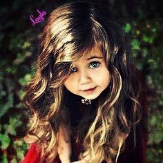 » Sticks and stones may break yous bones but I has me sissy Lillian and me daddies Kol thats all I needs. I-I Is *Holds up three fingers*« [RP|#DaddiesGirl]