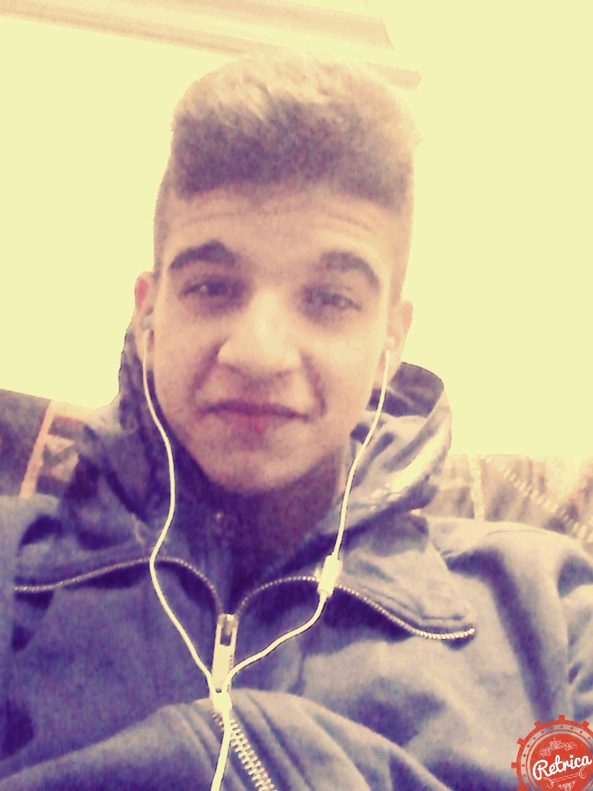 follow me and i follow you back