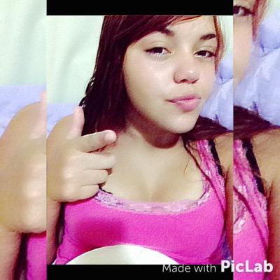 Ela é mulher demais em comparação as outras menininhas que tu pega. Com ela você é um, sem ela você é só mais um! ruan 27/07❤️ jaqueline❤️