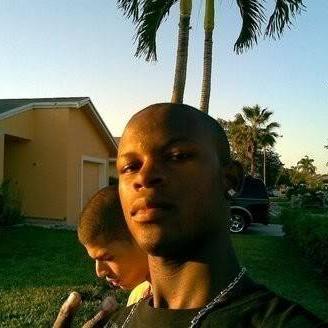 EXC3SSIVESNIP3R's profile picture. WASSUP EVERYBODY THE NAME COREY MY YOUTUBE NAME IS DRAGON0177 N http://t.co/KZp4Fxo43O COME TO CHECK OUT STREAM EVERYDAY HOPE TO SEE YALL SOON