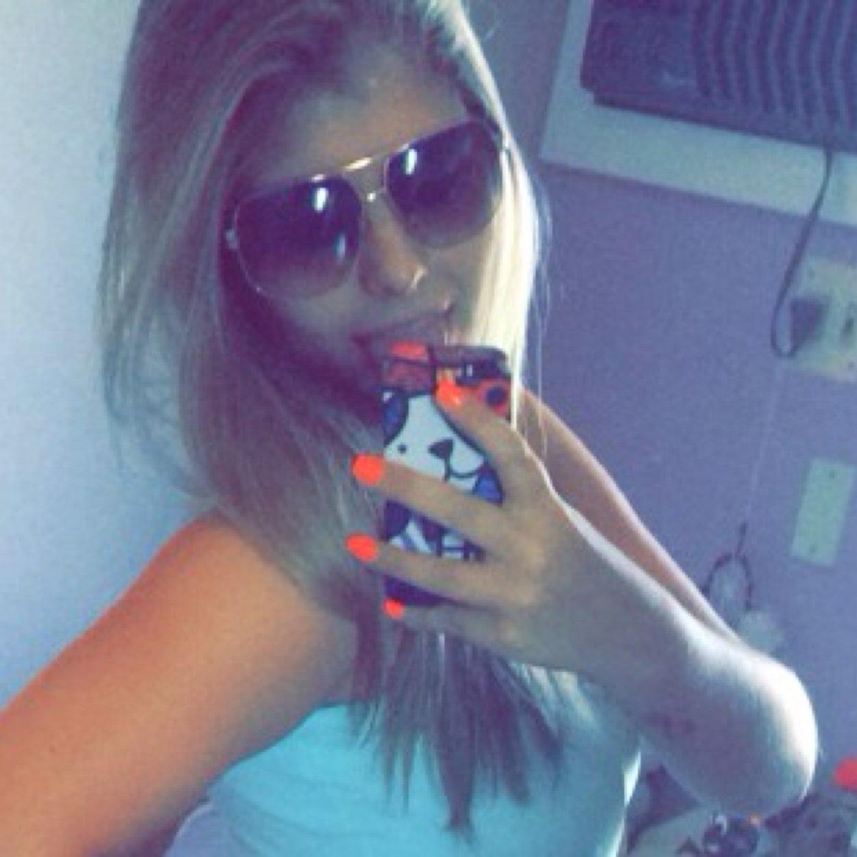 posso nãao ser perfeiita .. mas sei que miinhas imperfeições me tornam única