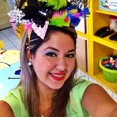 Paraense. Aquariana. Educadora em formação.  A luz interior vale mais que barra de ouro.