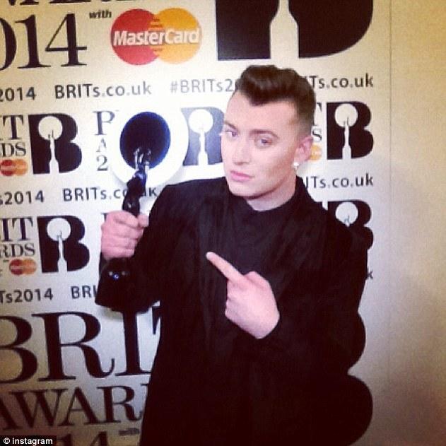 your ultimate fansource for all things Sam Smith. #TeamSamSmith We ❤You ! #InTheLonelyHour