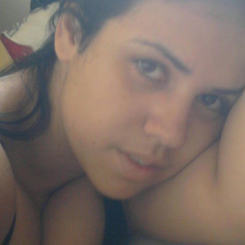 aline201480's profile picture. 