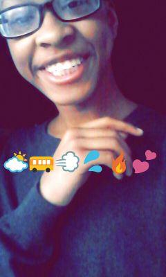 sorryiamkris's profile picture. 