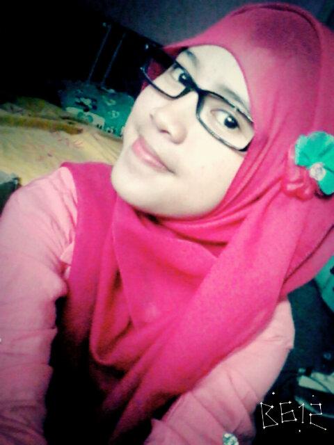 Ly_Fa28's profile picture. 