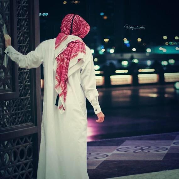 ‏‏‏‏‏‏‏‏‏‏‏احبه ولو اني من مواصلهہ محروم  عسى  من حرمني منه م تبصر عيونهہ ♡ PIN:2BC2DD8B