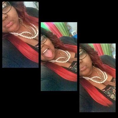 I Roll Pretty Blunts . I Stack Gorgeous Bills . I Get Daily Murder Charges Cause My Beauty Kills .