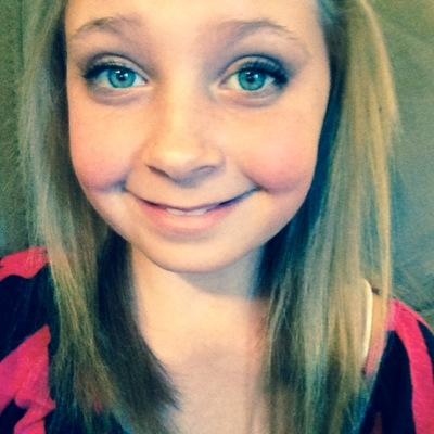 i'm a country girl☺️love mudding Katliyn,Bree, Lisa, and Blake cause baby i'm a nightmare dressed like a day dream☺️☺️taken by the best