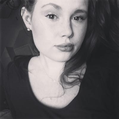 Maddie  
                    ♓️ Pieces ♓️   
            〰 February 17th 〰  
                           Senior  
           Florida Raised