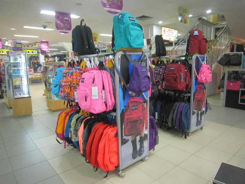 MawarMartina's profile picture. menjual Tas JanSport Original di @gramediapku Fb : martinamawar