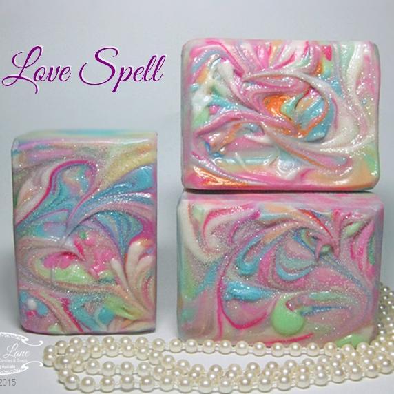 Artisan -  Hand Made Luxurious Soaps, bath products and Hand-Made quality & environmentally friendly Soy Candles.
 Located In Wollongong NSW Australia