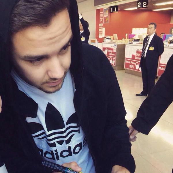 Liam Payne Girl  ! :3 Beijinho no ombro !