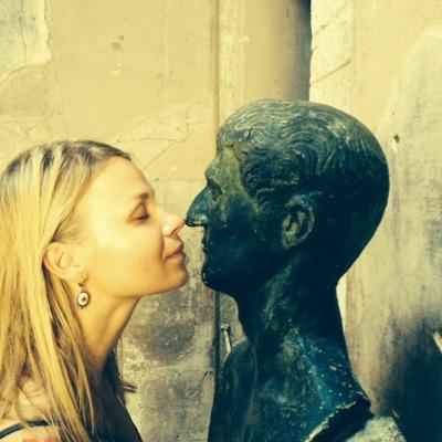 viriella's profile picture. 