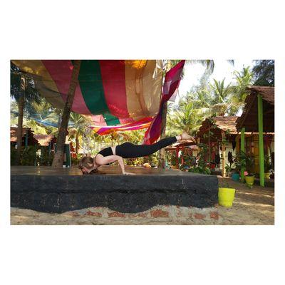 lottiescottyoga's profile picture. Ashtanga practitioner. 500 hour Vinyasa yoga teacher. Wanderluster.

I only really ever tweet about Ashtanga... Sorry about that!
☮