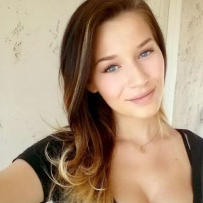 heybreeo's profile picture. Love to meet and follow people! Need advice? Tweet me! i'd love to help! Sometimes it's just me and my board x 
Bree