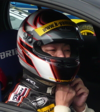 vitz24's profile picture. 2021年現在レース活動はお休み中です。　昔はスーパー耐久ST-5クラス（55号車）にAS Racing吉田山工房ネッツトヨタ京都Vitzにて参戦してカッコつけてた時期もありましたが今はすっかり裏方と本業のレンタカー業を崖っぷちでやってます。又、サーキットで見かけたら気軽に声をかけてください。