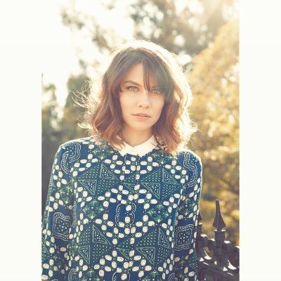 reneeyoung_uk's profile picture. 5sos r life | UK | 17 | this is like my 5th twitter account but who cares loool