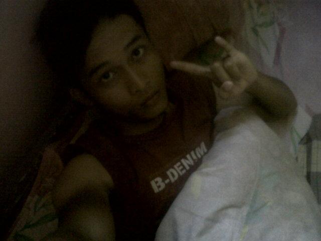 Superbia in proelia ,I'm moslem,pin@25bd3e5e
