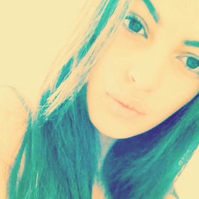 raniaunique's profile picture. 