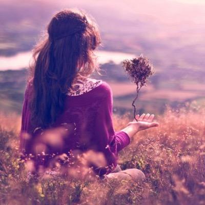 TrippyChickVibe's profile picture. Find the beauty in everything