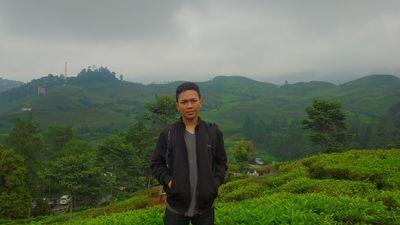Ingatlah! kepedihan kita hari ini akan terasa indah dan manis saat kita mengingatnya kelak