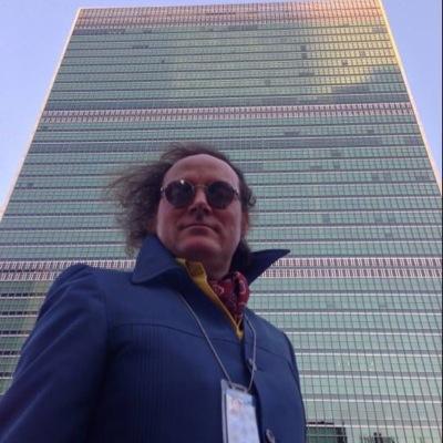 ARTIST-RESEARCHER.Ouest-Lumiere/Sorbonne University/Artist-observer at the UN/@IYL2015/@Artochange21@COP21/ #ecology 
Paris/New York. ouestlumiere.fr