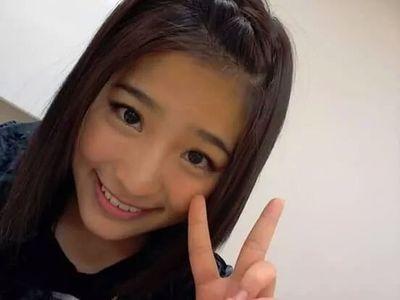 Tetap semangat dan selalu ceria ya... / 特他怕色盲阿特但色啦路策日啊呀。。。