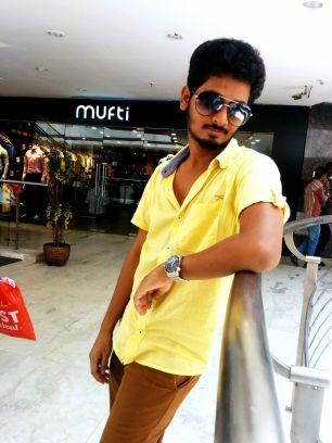 #student #moviefreak #frndly. die hard fan of #vijay #msdhoni #trisha.