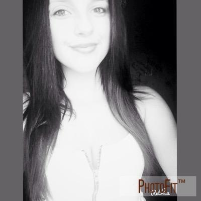 DeonElizabeth's profile picture. 