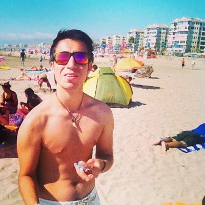 jose_cisternas8's profile picture. 19. Rider, Libra, Futuro Ingeniero en electricidad y automatización, adicto al deporte, El Downhill es lo único que me hace sentir vivo aparte de la música!