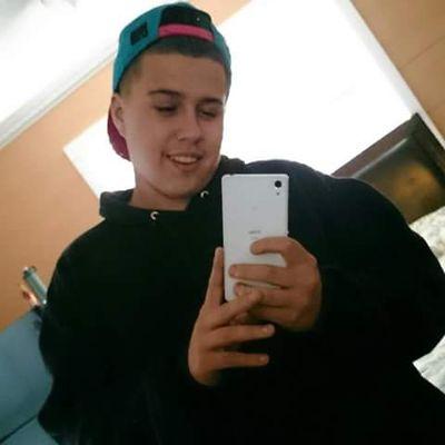 Competitive gamer: Xbox 1 (vile Gaming: vG) Gamertag: Aries vG