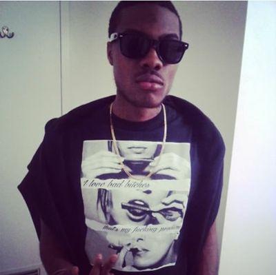 i only rock wit my niggas so ayebody else could suck a dick !                                      OGM to Southside