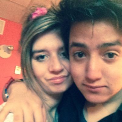 je suis une fille de bientôt 20 ans j'ai un chum que sa va faire 1 ans que je suis avec lui . je suis en adaptation scolaire. je fais des stage .