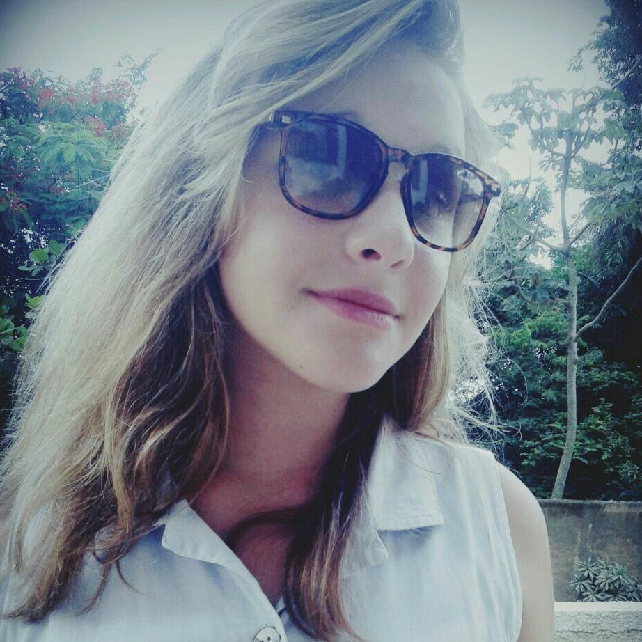 sutil_larissa's profile picture. 