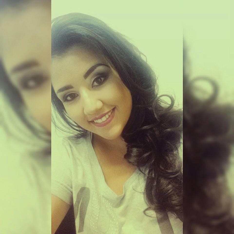 17, Acadêmica de Estética e Imagem Pessoal ♥               Snap: biancadelimaS