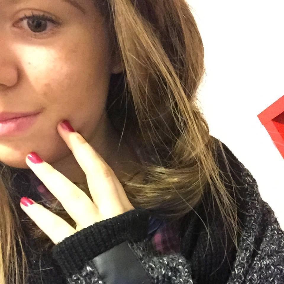 snapchat: casseylafolle 
ma fiction:http://t.co/8e9FBLNHtQ