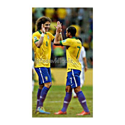 God Is Love ❤ / Seu rei usa coroa o meu usa chuteiras. ⚽ / A cada sorriso seu,  serei feliz por amar você! ❤ / If You Are Happy. You're a Geezer! ❤
